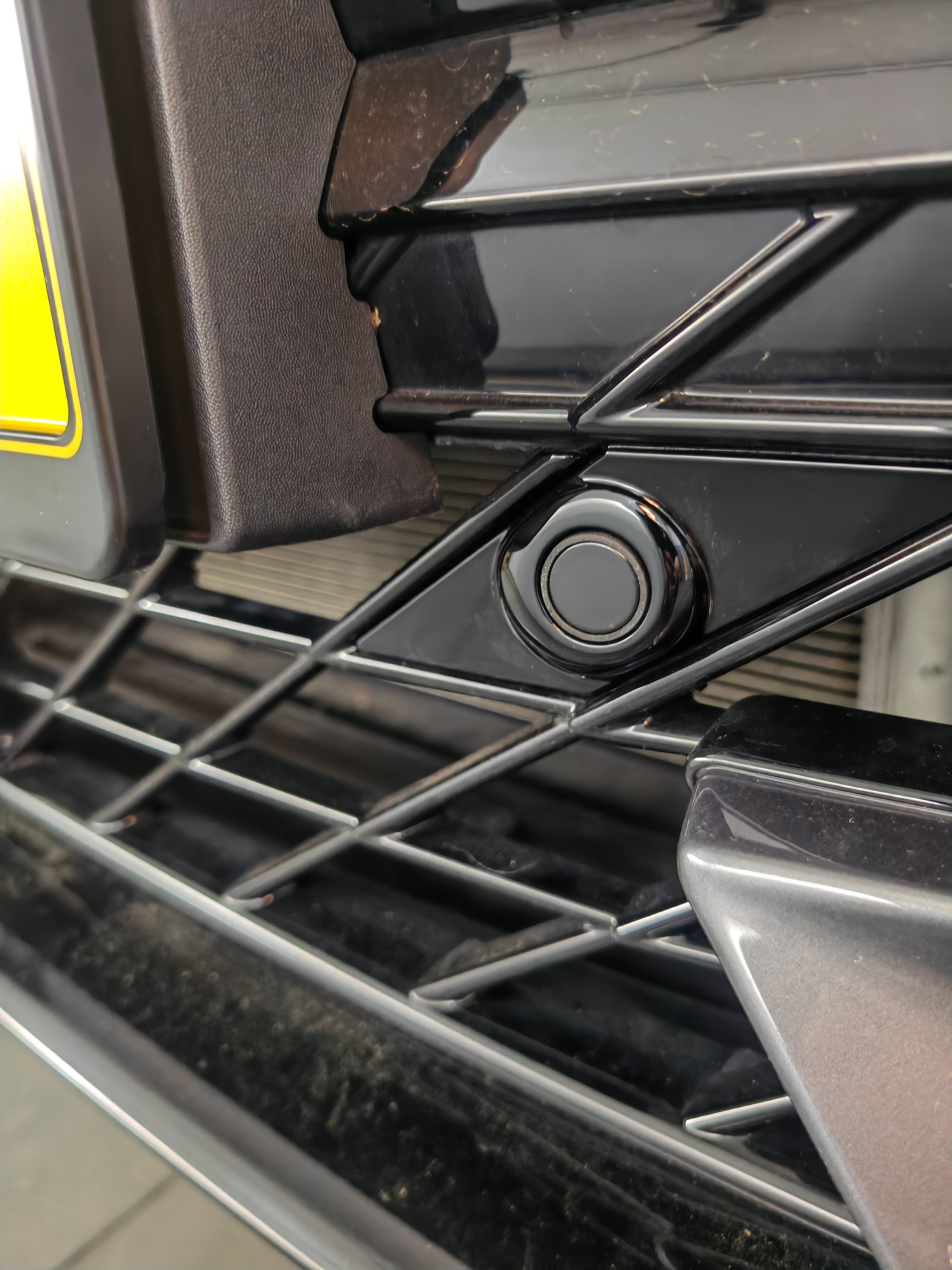 CUPRA Formentor KM Einparkhilfe vorne - PDC vorne