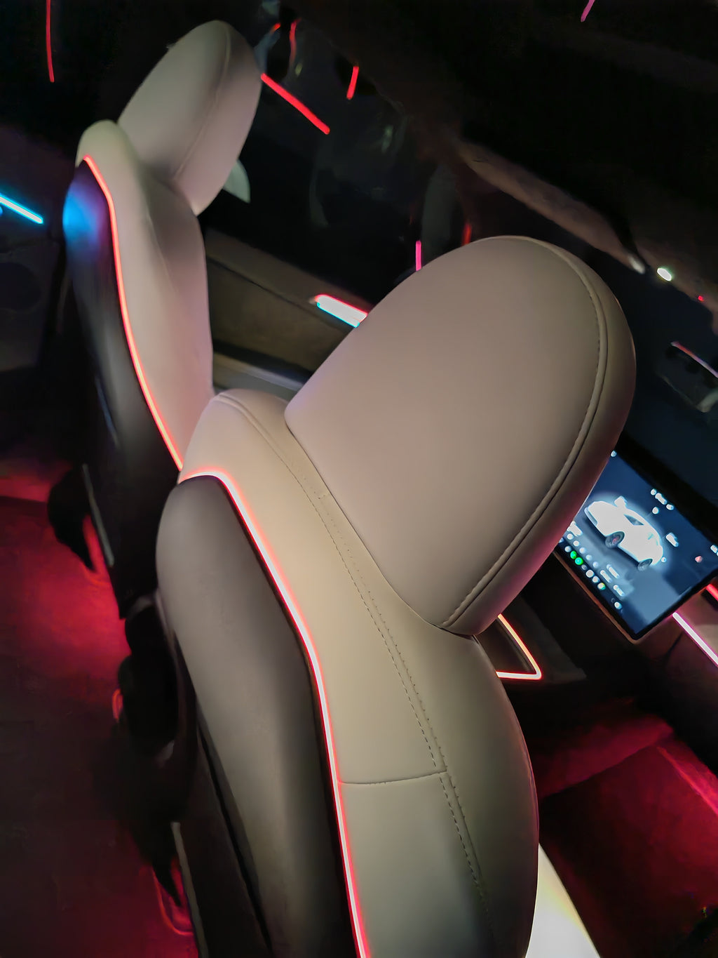 Ambientebeleuchtung Nachrüst-Set inkl. Montage – Tesla Model 3 / Y (App-gesteuert)