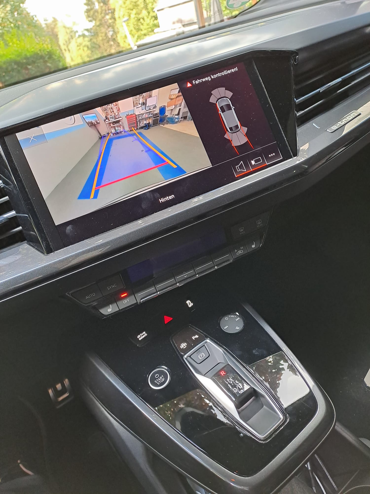 Audi Q4 – Rückfahrkamera Nachrüstung inkl. Montage ab