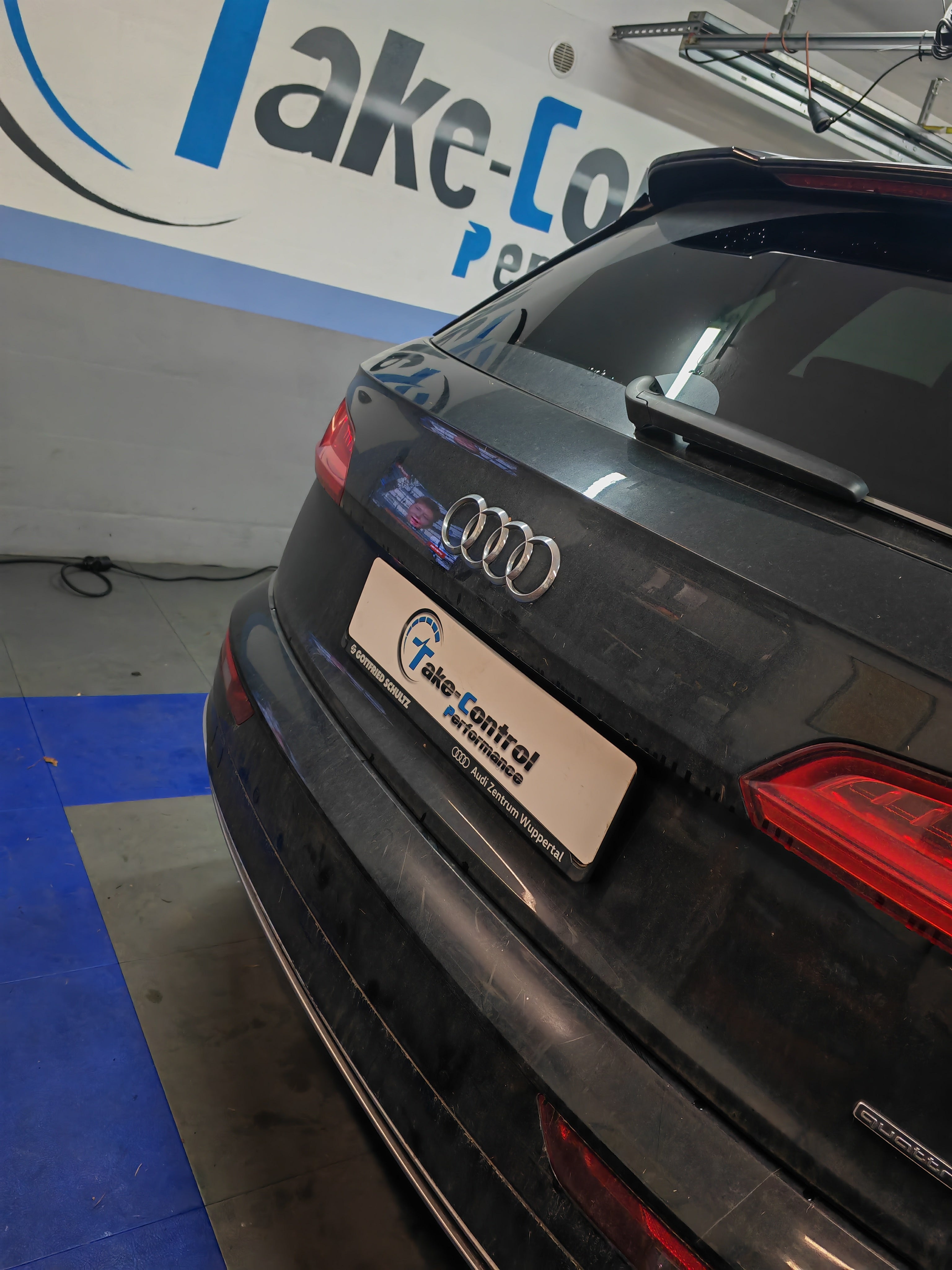 Audi Q5 FY– Rückfahrkamera Nachrüstung inkl. Montage ab